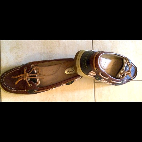 Sperry top slider boat shoes. - Picture 2 of 4